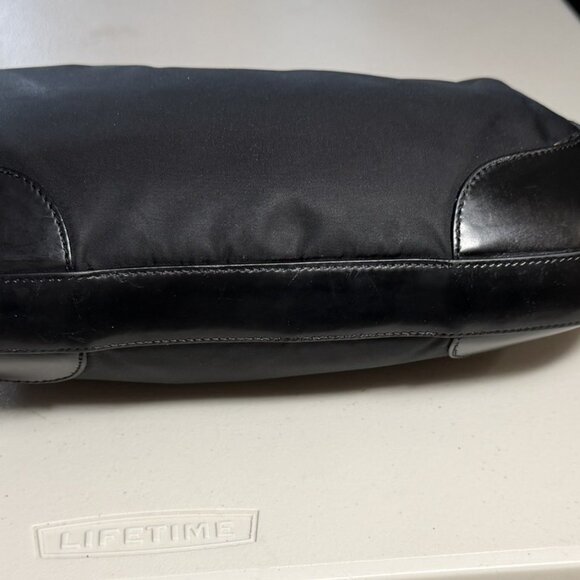 Vintage Y2K black Prada Saffiano Tessuto Nylon-Leather Bag w/chain - Picture 7 of 17